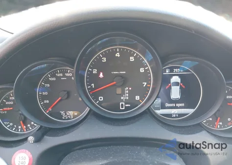 2018 Porsche Cayenne z USA, uszkodzony, nr VIN WP1AA2A26JKA00859